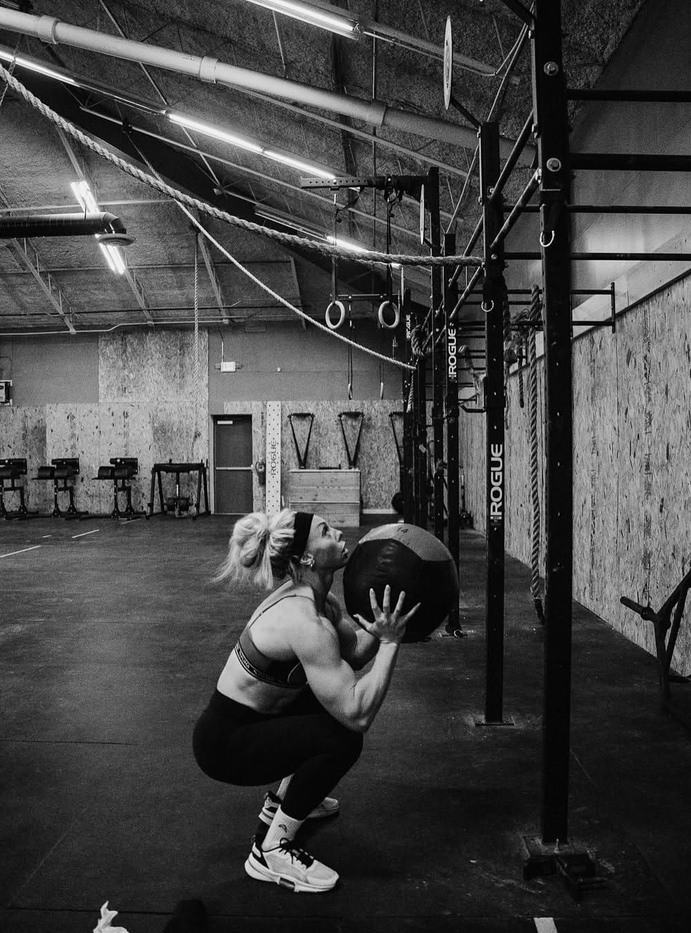 The Biggest Training Mistakes That Are Slowing You Down in HYROX Training